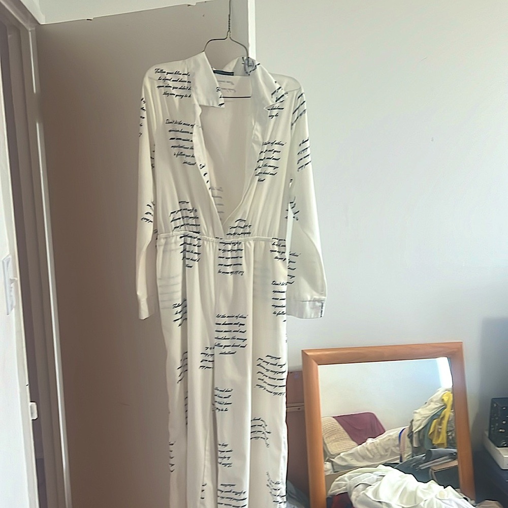 Jumper from SHEIN. Black and white. Size 8-10.